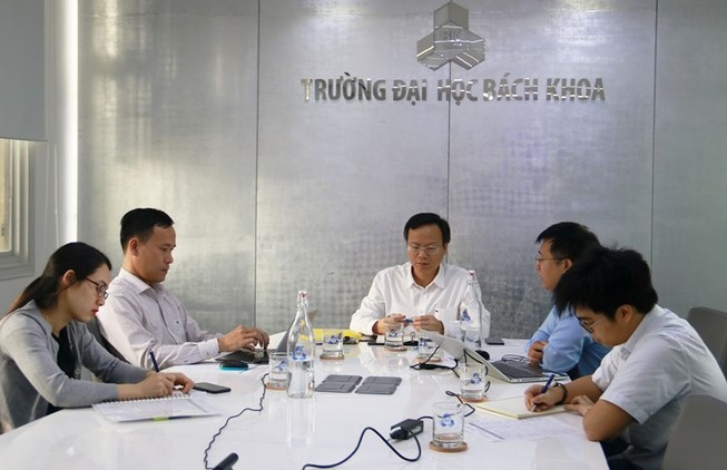 Thêm một trường ĐH tại TP.HCM 'tẩy chay' chai và ly nhựa