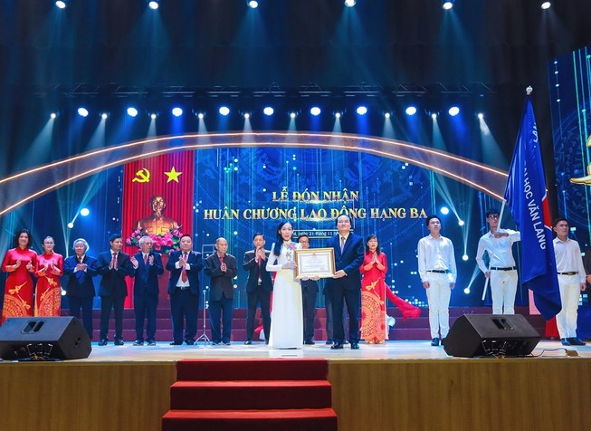 Trường Đại học Văn Lang kỷ niệm 25 năm thành lập