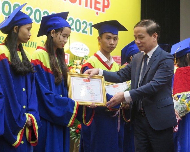 Trường Cao đẳng Đại Việt Sài Gòn đón gần 1.300 tân sinh viên