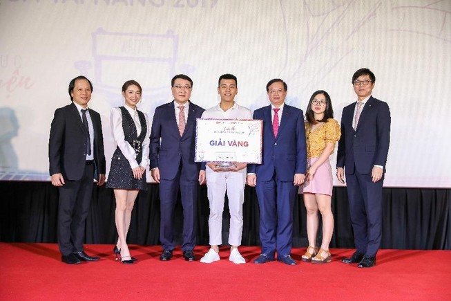 Phi vụ xác chết đem giải cho quán quân Nhà biên kịch tài năng