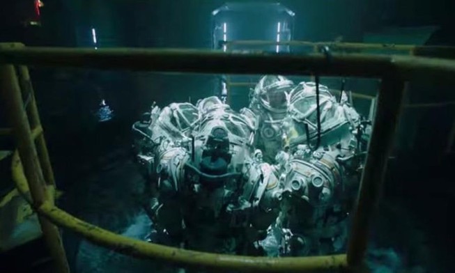 Đáy biển sâu trở thành nỗi sợ hãi kinh hoàng trong Underwater