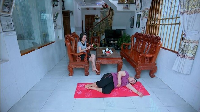 Để giảm mỡ bụng, nhân vật Ngọc Lan tập thể dục tới mức hoa mắt
