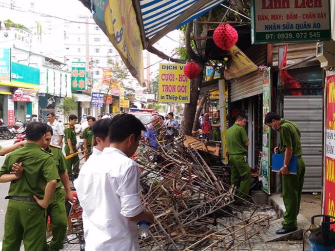 Cháy tiệm đồ cưới 3 người tử vong, nghi do chập điện