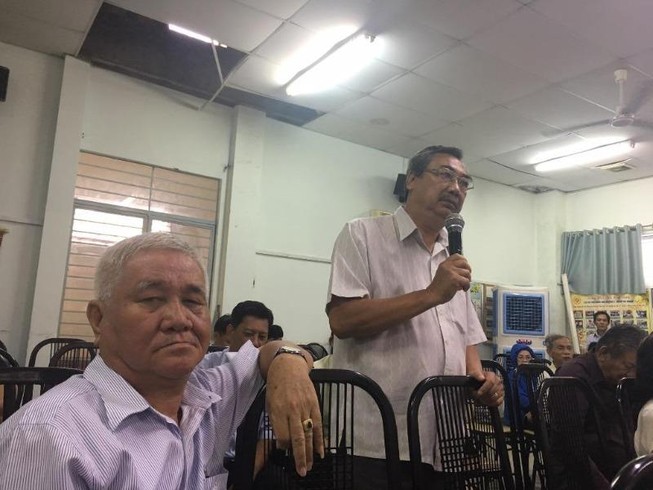 Cử tri TP.HCM: 'Xuất bản sách giáo khoa là siêu lợi nhuận'
