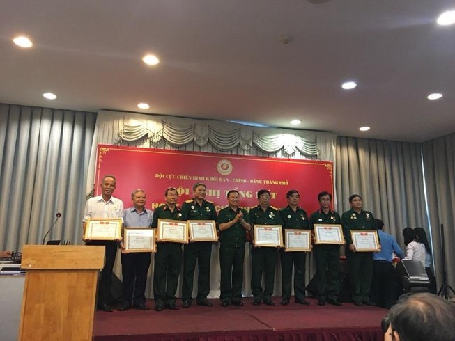 'Các cựu chiến binh phải là tấm gương cho thế hệ sau'