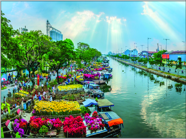5 điểm đặc sắc của chợ hoa bến Bình Đông trong Tết 2021