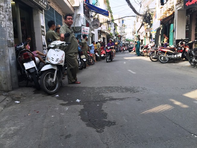 Hàng trăm cảnh sát bao vây, bắt trùm ma túy ở Bình Thạnh