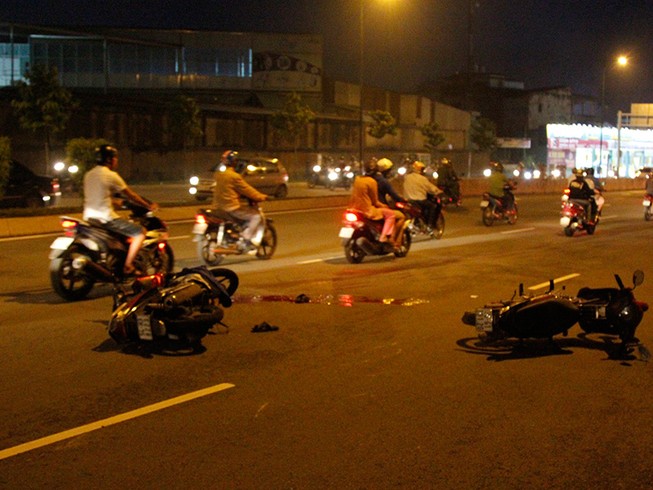 Liên tục 2 vụ tai nạn chết người trong vòng 2 tiếng
