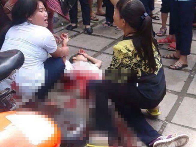 Xô xát nhau, một học sinh làm bị thương hai bạn học