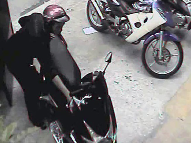Mang xe Air Blade đến nhờ người mất trộm sang tên