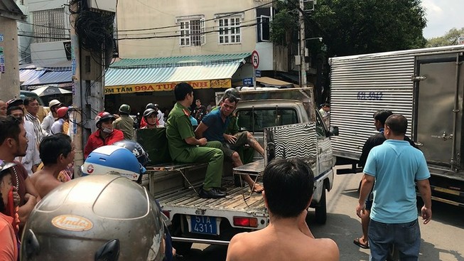 Bắt 2 công an để điều tra vụ nghi can cướp giật chết ở quận 11