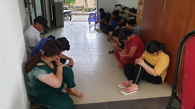 Thiếu niên 15 tuổi tổ chức đá gà trực tuyến ở quận 12
