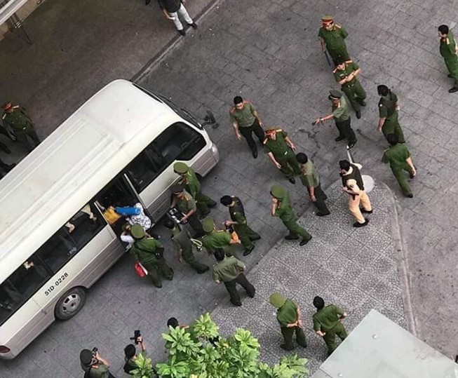 Kiểm tra chung cư, phát hiện nhiều người nghi sử dụng ma túy