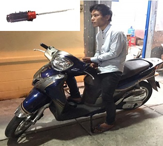 Dùng tuốc nơ vít cướp xe SH ở Tân Bình