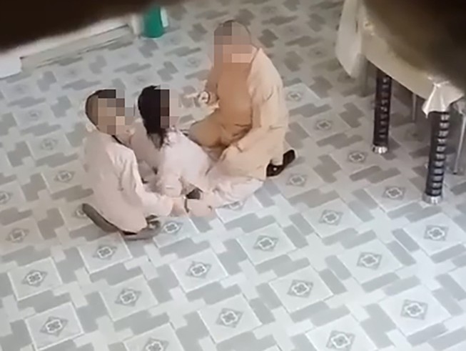 Công an vào cuộc vụ clip sư cô đánh trẻ