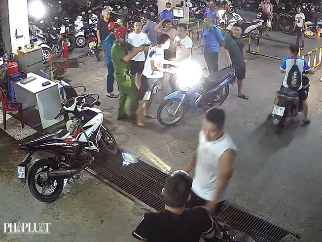 Xô xát ở chung cư Khang Gia, công an Gò Vấp dùng súng trấn áp