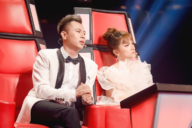 Dương Cầm không còn giữ được bình tĩnh với Lưu Thiên Hương nữa