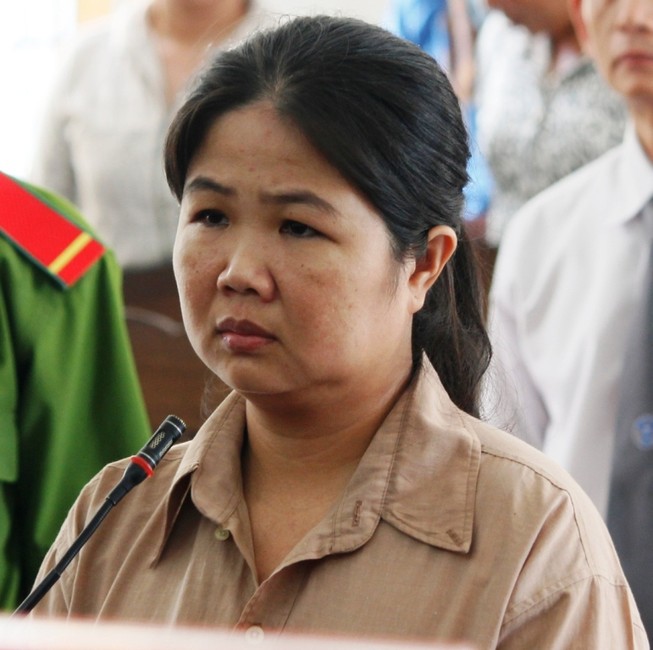 Tạo hụi ảo, một cựu giáo viên lãnh 10 năm tù