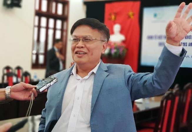 Viện trưởng Viện Kinh tế Trung ương nói về vụ đổi 100 USD
