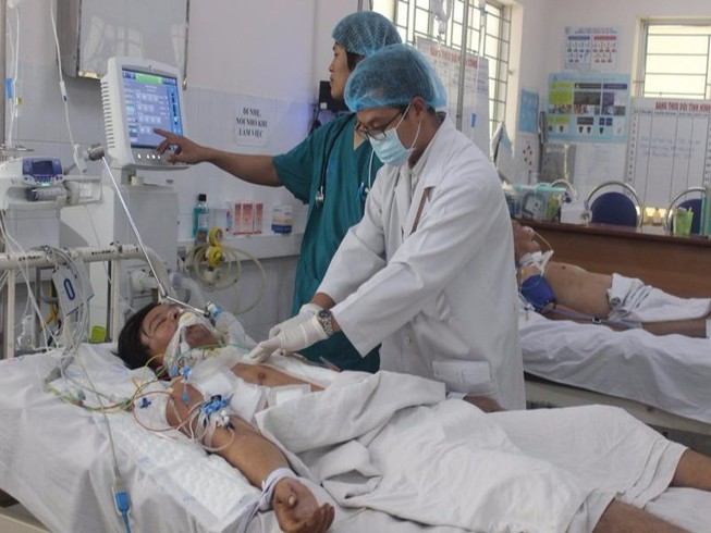 Cứu sống bệnh nhân bị đâm vỡ tim, đa chấn thương