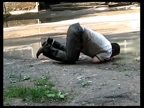Cướp điện thoại của người say