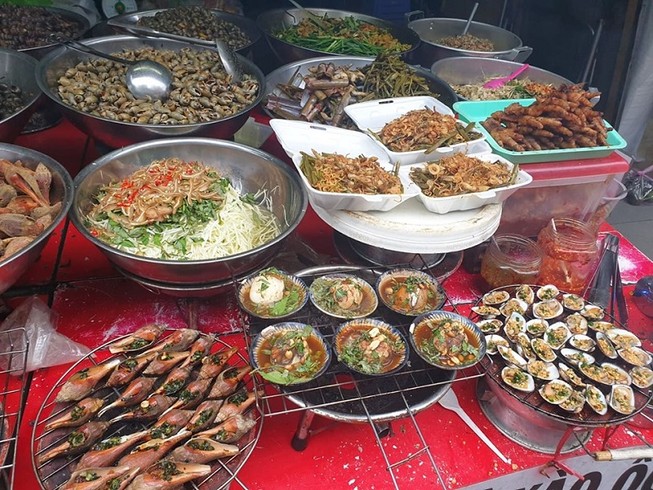 Tăng cường kiểm tra các cơ sở sản xuất thực phẩm trong dịp tết