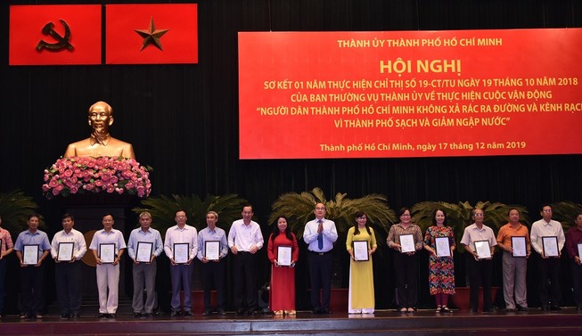 Nghiên cứu phạt lao động công ích người xả rác bừa bãi