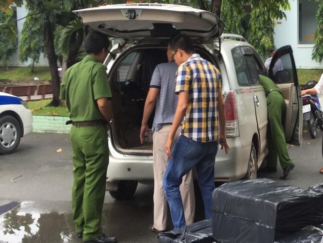 Bắt nữ quái thuê 14 ô tô đem đi cầm cố