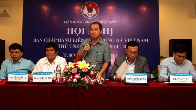 Cuộc gặp tay ba bầu Đức, bầu Tú và bầu Thắng