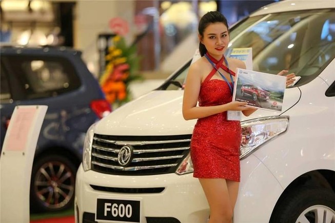 Ngạc nhiên vì Việt Nam tiếp tục nhập nhiều ô tô Trung Quốc