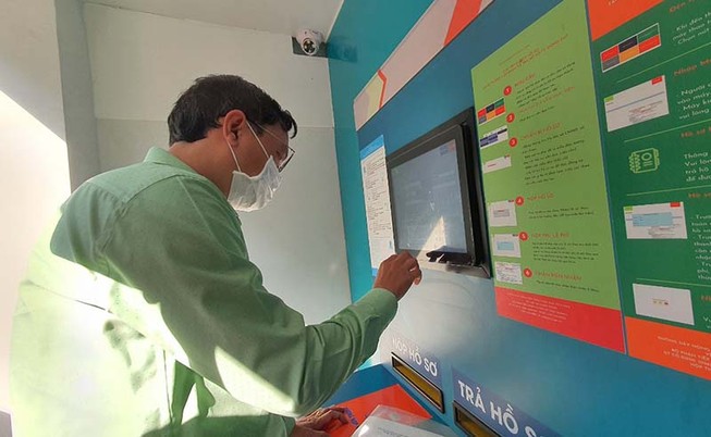 TP.HCM có 'ATM' nhận trả hồ sơ hành chính tự động