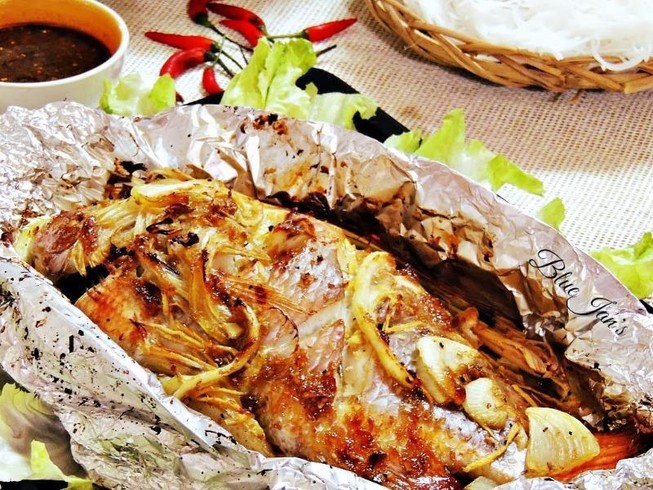 Dùng giấy bạc bọc thực phẩm sao cho đúng?