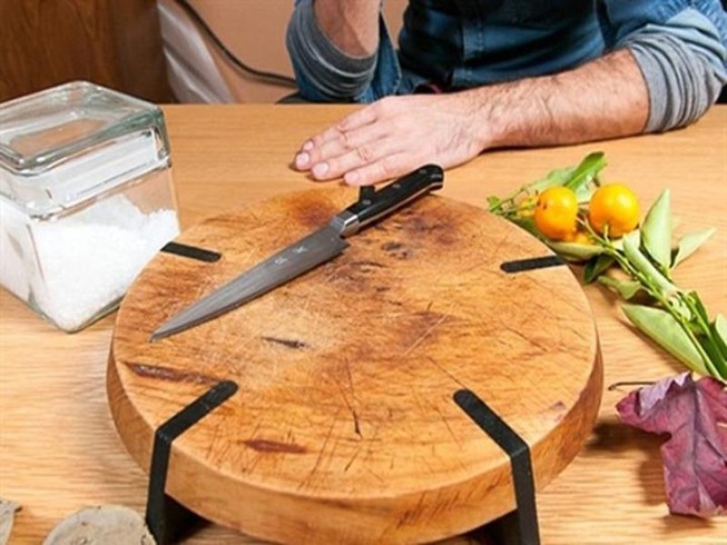 Dễ đổ bệnh khi dùng thớt không sạch chế biến thức ăn