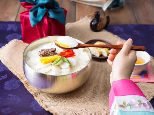 Món ăn nào mang lại may mắn vào dịp năm mới?