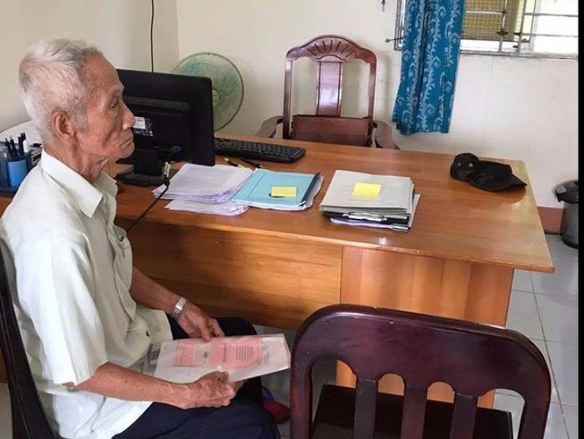Cha ông Huỳnh Văn Nén nộp đơn ra tòa