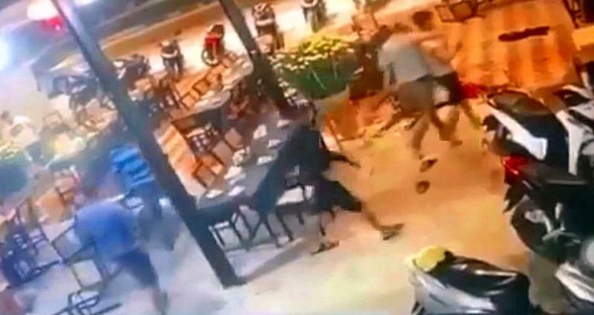 Điều tra về clip 8 thanh niên hành hung 1 cô gái