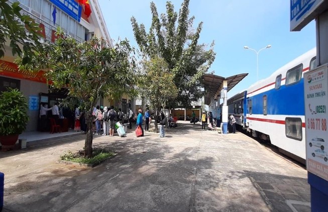 Bình Thuận 360 mẫu âm tính, 1.044 người cách ly tại nhà