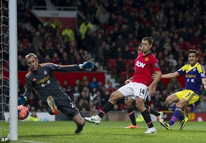Thua Swansea, M.U cúi đầu rời FA Cup