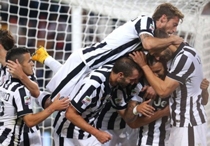 Vidal tỏa sáng rực rỡ giúp Juventus đại thắng