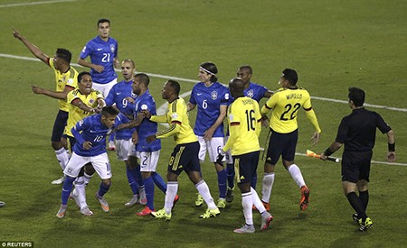 Neymar 'nổi điên', trận Brazil - Colombia kết thúc trong bạo lực