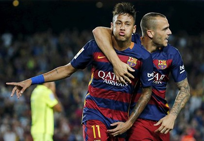 Siêu sao Barcelona tiết lộ được M.U theo đuổi