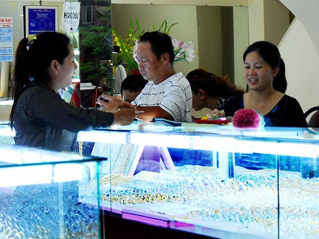 Bịt lỗ hổng để người mua vàng không bị móc túi