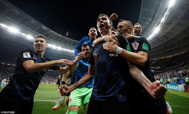 Ngược dòng ngoạn mục, Croatia hạ Anh vào chung kết World Cup