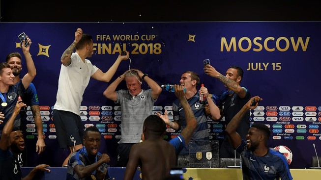 HLV Deschamps và Dalic nói gì sau chung kết World Cup 2018?