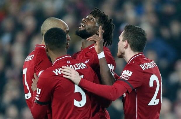 Liverpool thắng 'hủy diệt', Man City nhọc nhằn kiếm 3 điểm