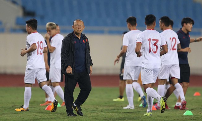 AFC nhận định UAE và Thái Lan khó thắng Việt Nam và Malaysia