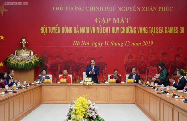 Công ty golf Long Thành thưởng 6 tỉ cho 2 đội tuyển bóng đá VN