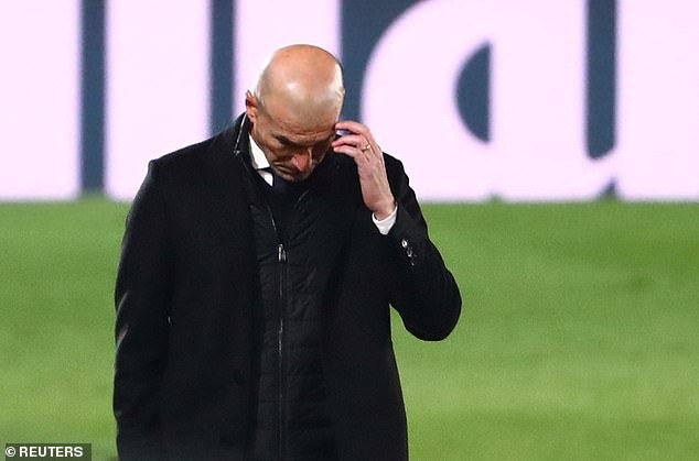 Vì sao Ramos tổ chức họp khẩn mà không có Zidane?