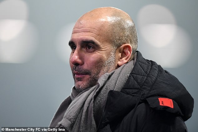 Pep Guardiola và Man City lần đầu len đỉnh Premier League mùa này. ẢNH: GETTY