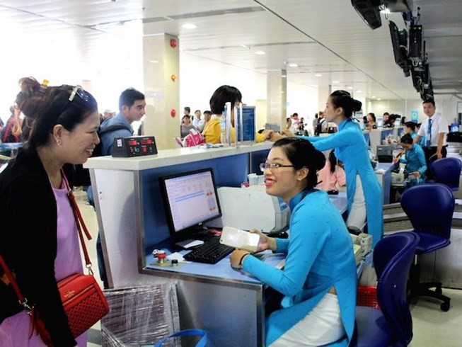 Nhu cầu mua vé máy bay dịp cuối năm tăng cao- Ảnh minh họa